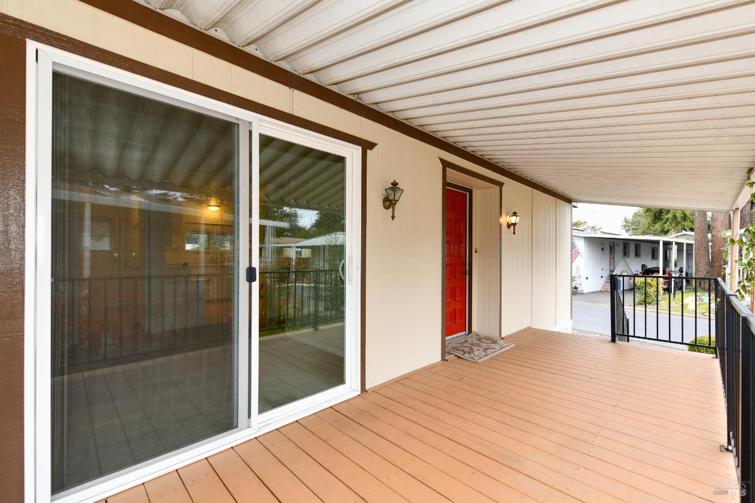 Detail Gallery Image 8 of 67 For 570 Sonoma Dr, Petaluma,  CA 94954 - 2 Beds | 2 Baths