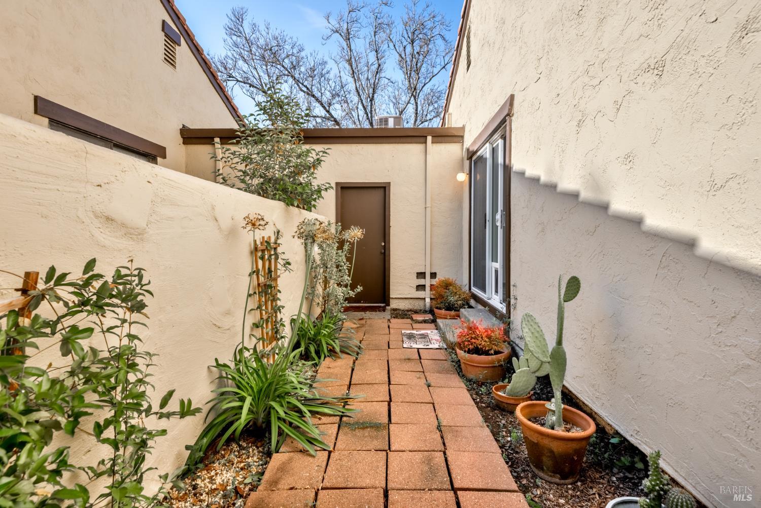 Detail Gallery Image 32 of 38 For 826 Adobe Dr, Santa Rosa,  CA 95404 - 3 Beds | 2 Baths