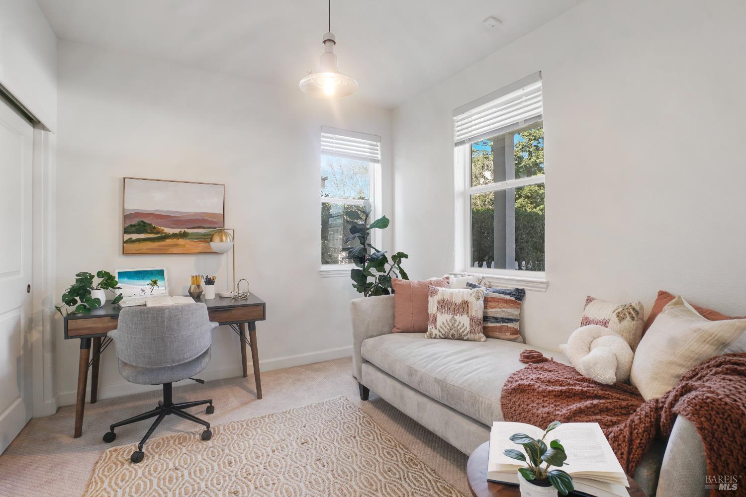 Detail Gallery Image 17 of 30 For 113 Firefly Ln, Napa,  CA 94558 - 3 Beds | 3/1 Baths