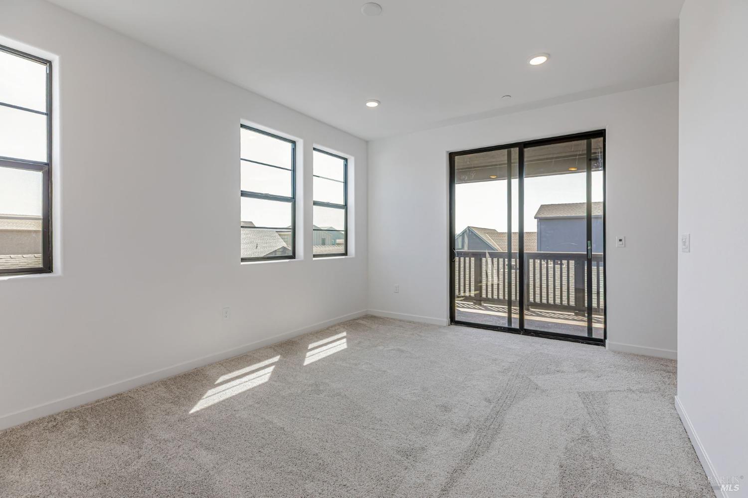 Detail Gallery Image 6 of 13 For 9013 Camino Colegio Rd, Rohnert Park,  CA 94928 - 4 Beds | 3 Baths