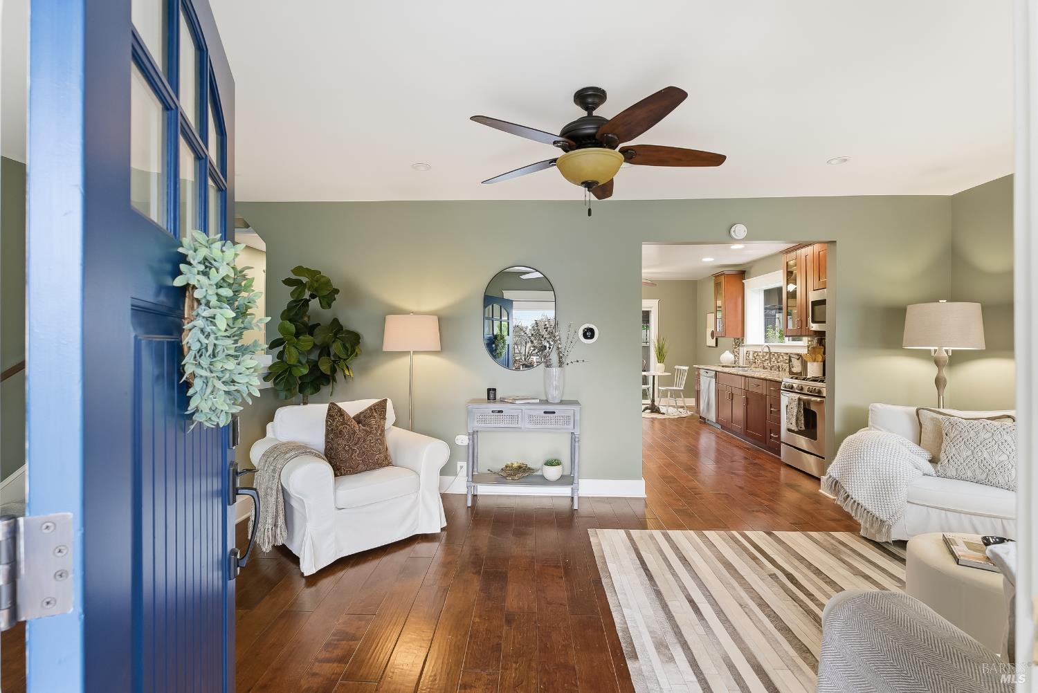 Detail Gallery Image 4 of 34 For 225 Berna Ave, Napa,  CA 94559 - 3 Beds | 2/1 Baths