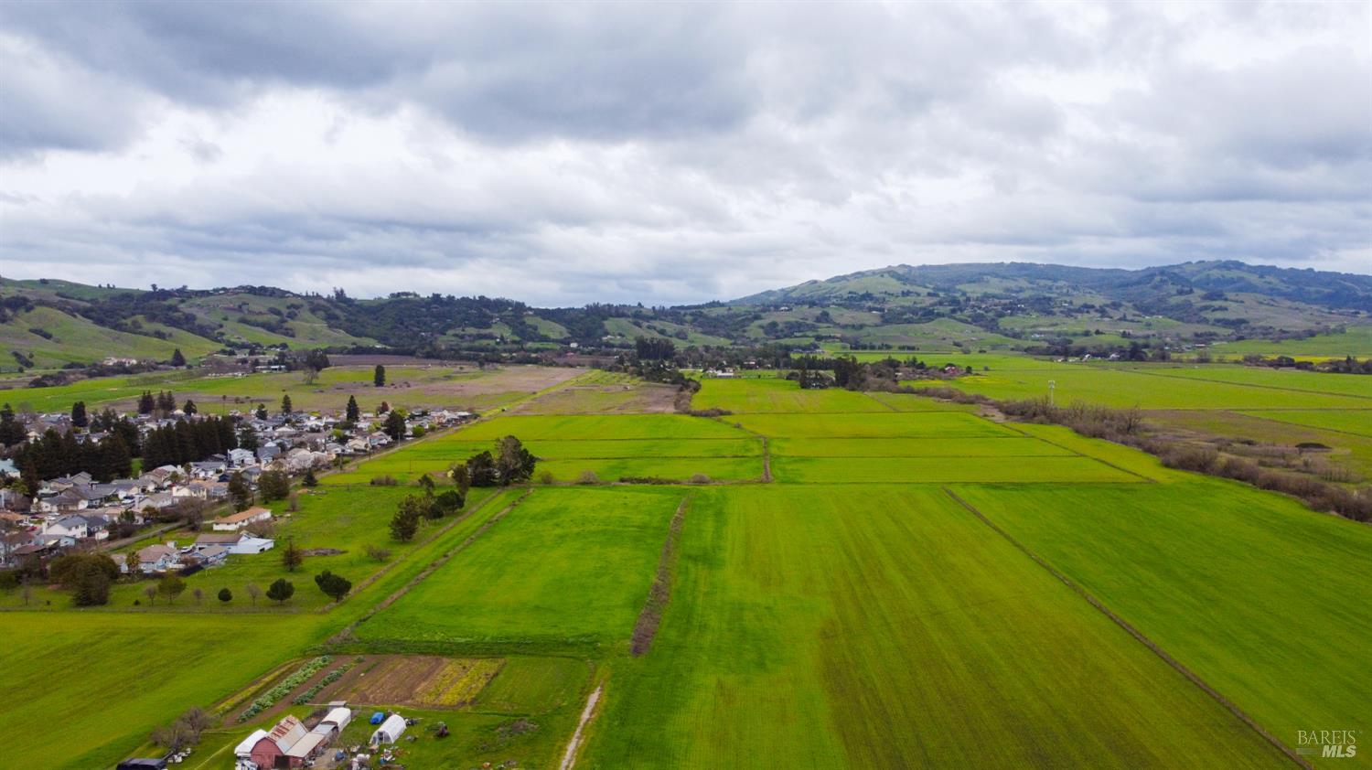 Detail Gallery Image 44 of 49 For 1243 Eleanor Ave, Rohnert Park,  CA 94928 - 3 Beds | 2 Baths