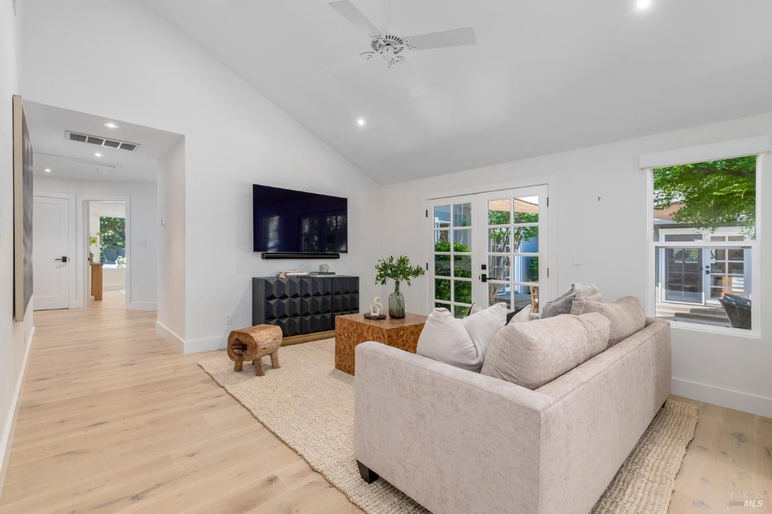 Detail Gallery Image 41 of 65 For 2501 Pinot Way, Saint Helena,  CA 94574 - 5 Beds | 3/1 Baths