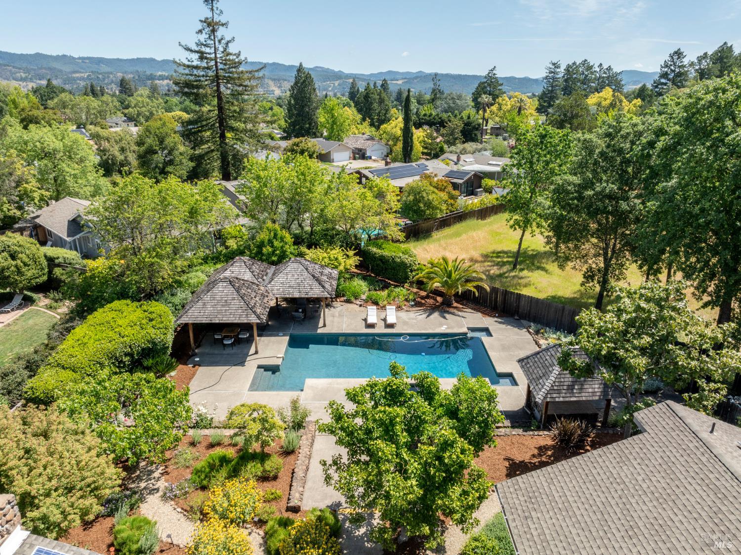 Detail Gallery Image 63 of 65 For 2501 Pinot Way, Saint Helena,  CA 94574 - 5 Beds | 3/1 Baths