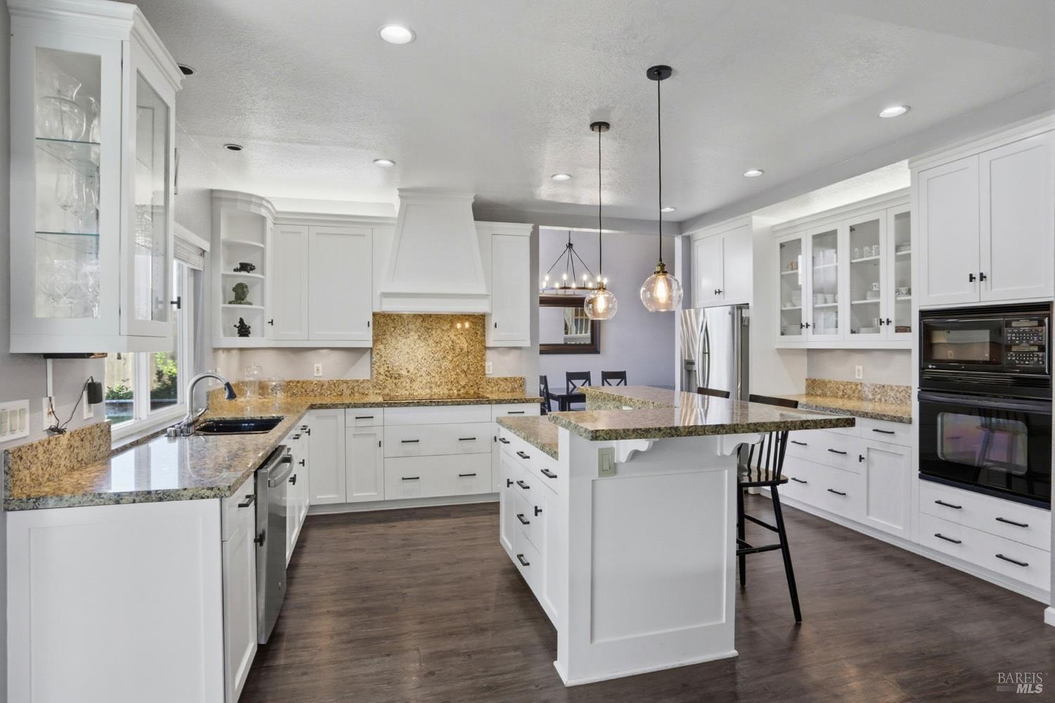 Detail Gallery Image 11 of 52 For 708 Owl Dr, Vacaville,  CA 95687 - 4 Beds | 3 Baths