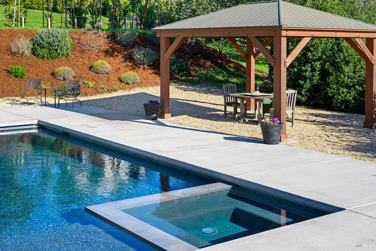 Detail Gallery Image 41 of 54 For 1750 Crystal Springs Ct, Santa Rosa,  CA 95404 - 3 Beds | 2 Baths