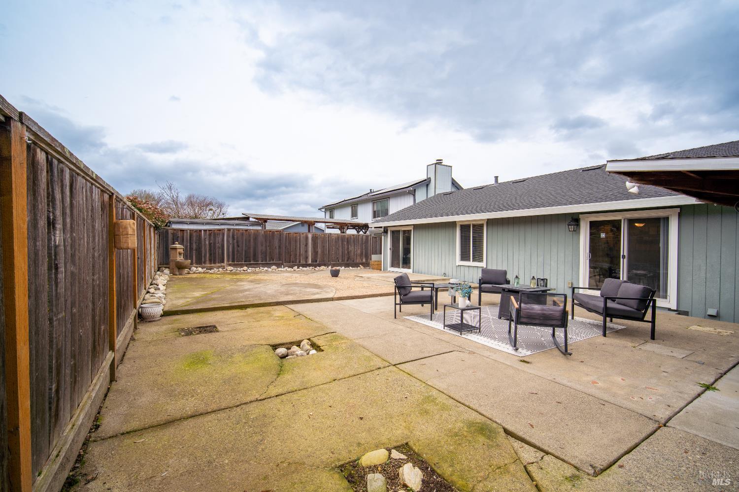 Detail Gallery Image 34 of 49 For 1243 Eleanor Ave, Rohnert Park,  CA 94928 - 3 Beds | 2 Baths