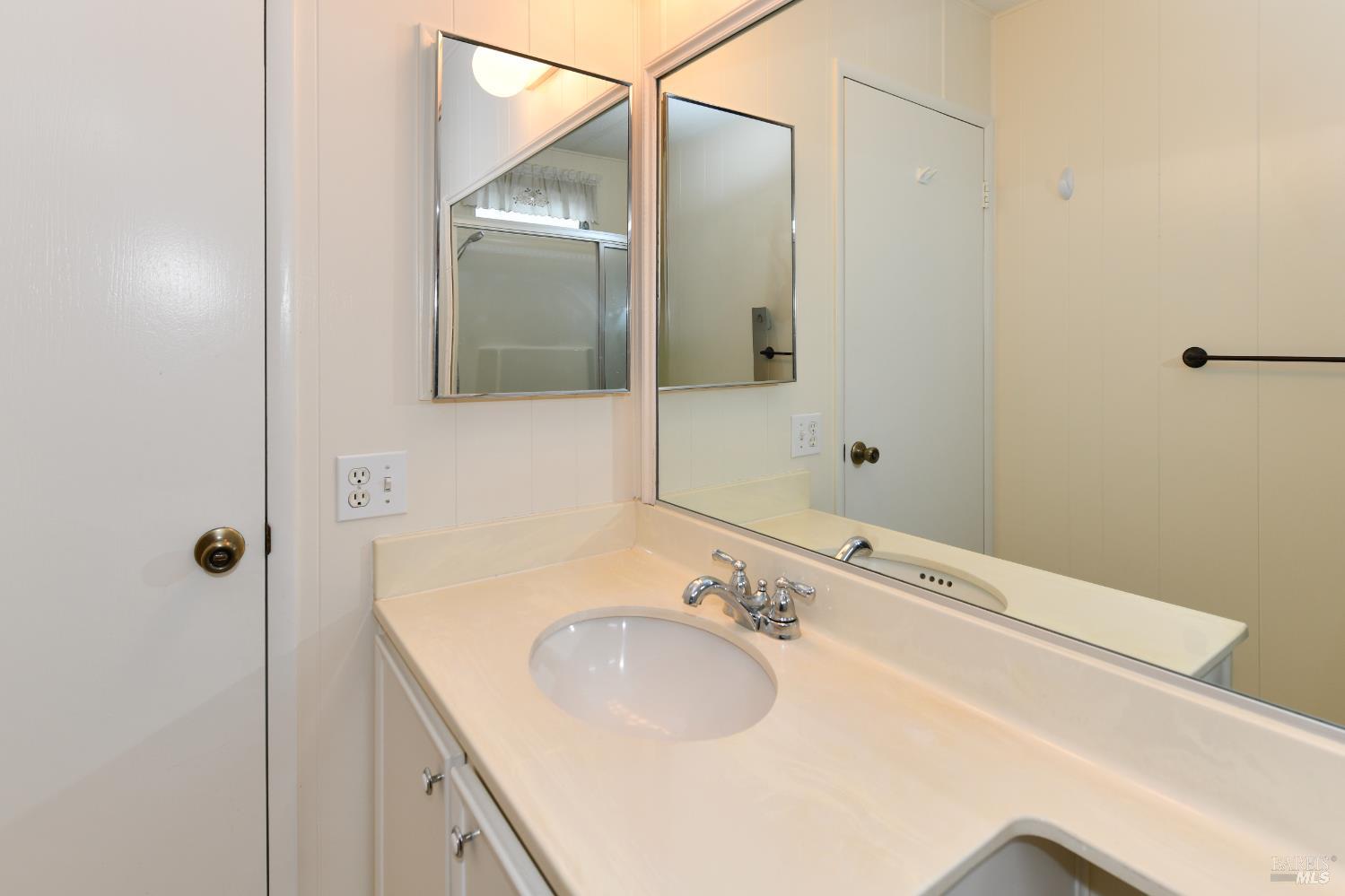 Detail Gallery Image 45 of 67 For 570 Sonoma Dr, Petaluma,  CA 94954 - 2 Beds | 2 Baths