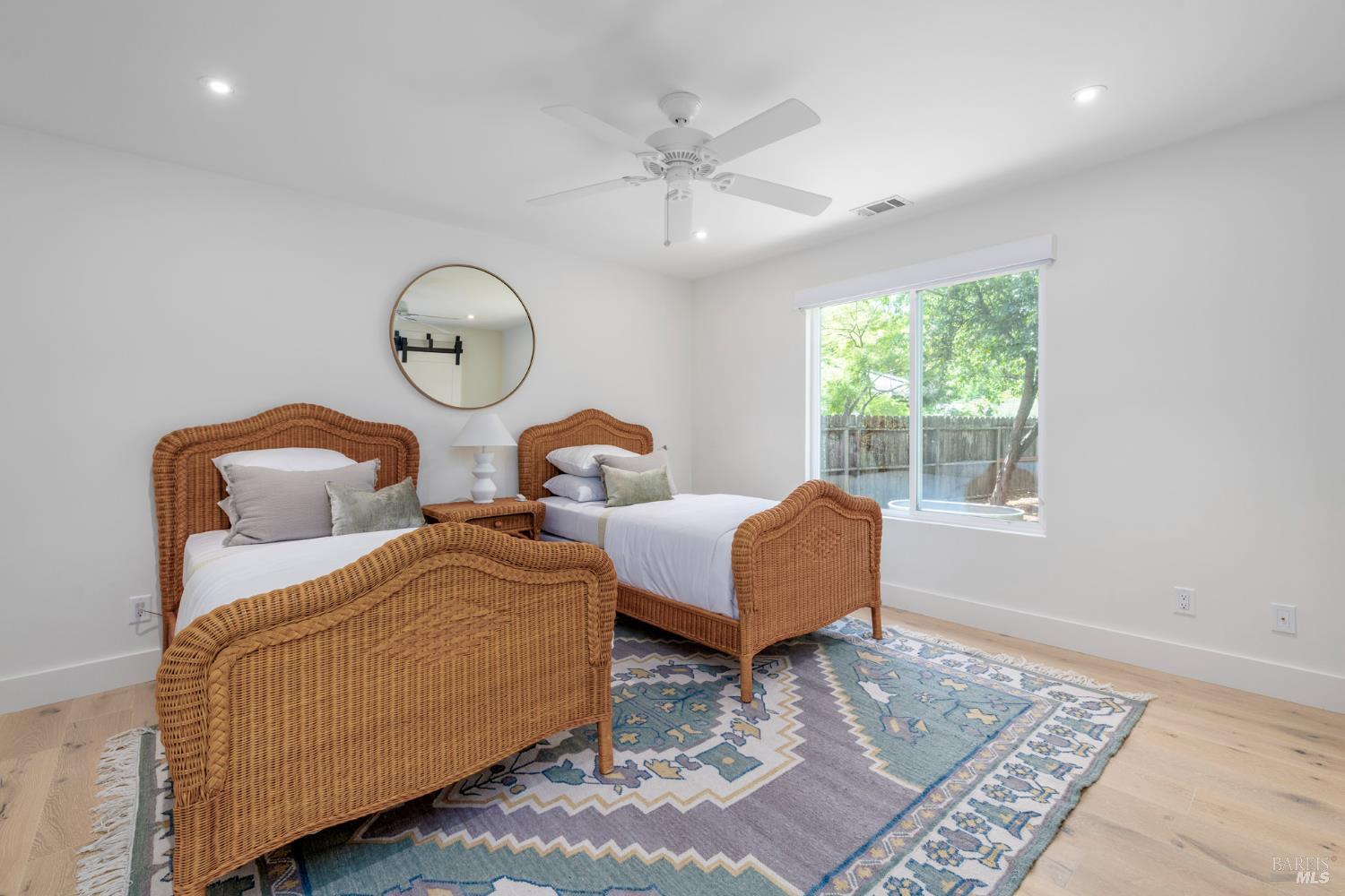 Detail Gallery Image 29 of 65 For 2501 Pinot Way, Saint Helena,  CA 94574 - 5 Beds | 3/1 Baths