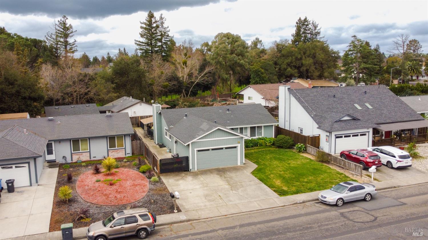 Detail Gallery Image 39 of 49 For 1243 Eleanor Ave, Rohnert Park,  CA 94928 - 3 Beds | 2 Baths