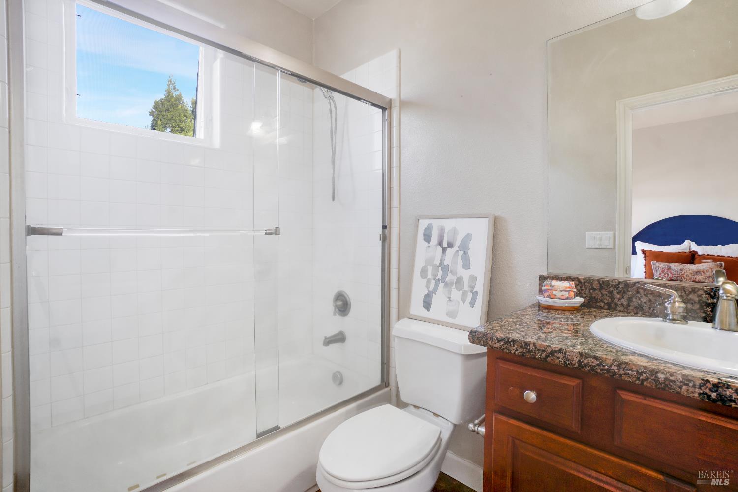 Detail Gallery Image 21 of 30 For 113 Firefly Ln, Napa,  CA 94558 - 3 Beds | 3/1 Baths