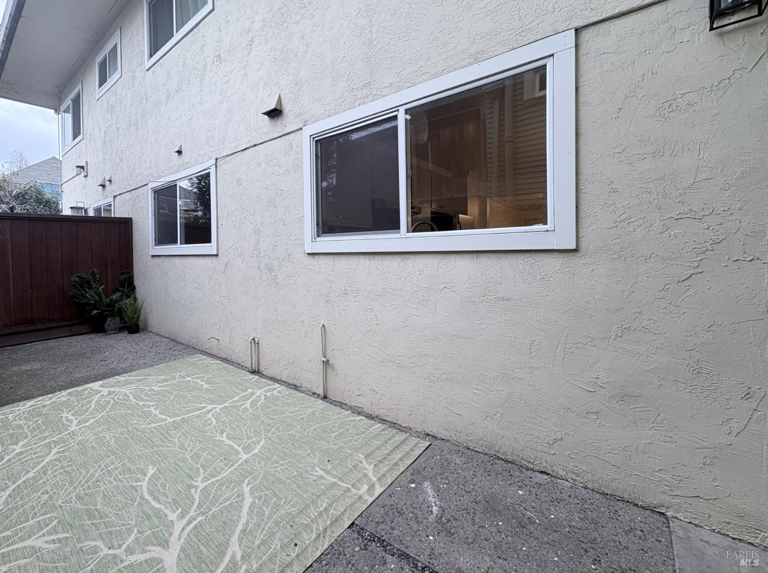 Detail Gallery Image 20 of 27 For 5242 Miles Ave #APT C,  Oakland,  CA 94618 - 2 Beds | 1 Baths