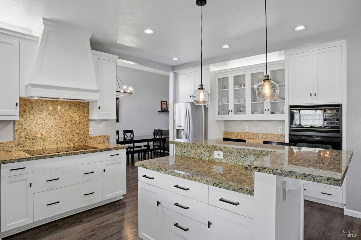 Detail Gallery Image 14 of 52 For 708 Owl Dr, Vacaville,  CA 95687 - 4 Beds | 3 Baths