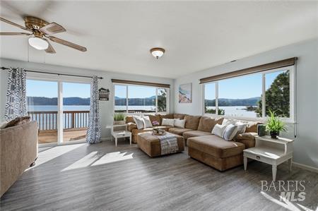 Detail Gallery Image 6 of 49 For 4045 Mesa Dr, Clearlake,  CA 95422 - 3 Beds | 1/1 Baths