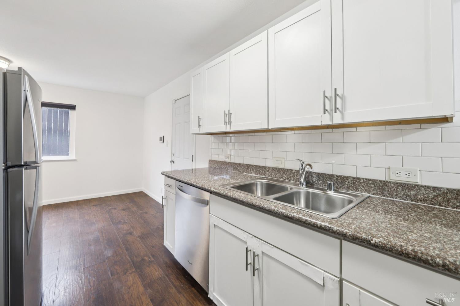 Detail Gallery Image 15 of 44 For 151 Marquette Ave, Vallejo,  CA 94589 - 4 Beds | 2 Baths