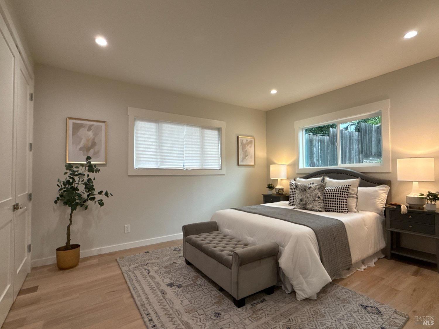 Detail Gallery Image 17 of 45 For 1008 Evans Ave, Napa,  CA 94559 - 4 Beds | 4/1 Baths