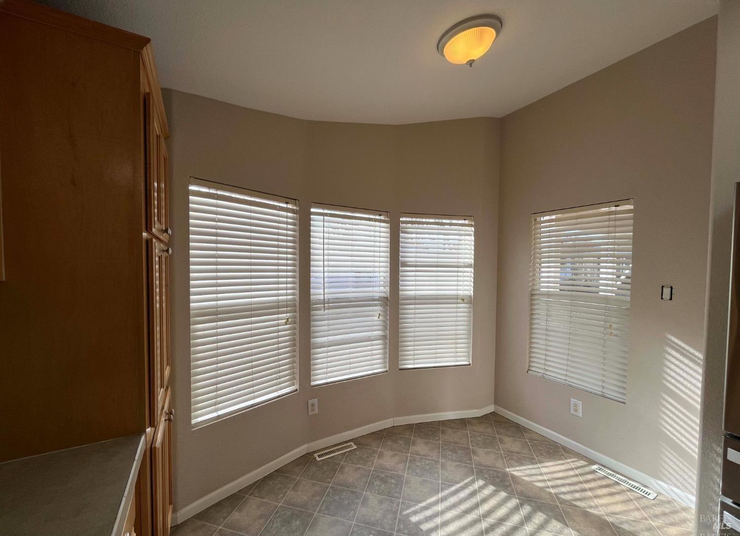 Detail Gallery Image 16 of 22 For 70 Coronado Cir, Santa Rosa,  CA 95409 - 2 Beds | 2 Baths