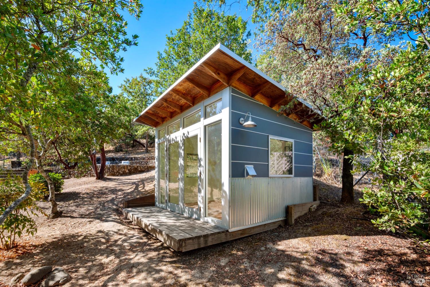 Detail Gallery Image 7 of 53 For 304 High St, Calistoga,  CA 94515 - 3 Beds | 2 Baths