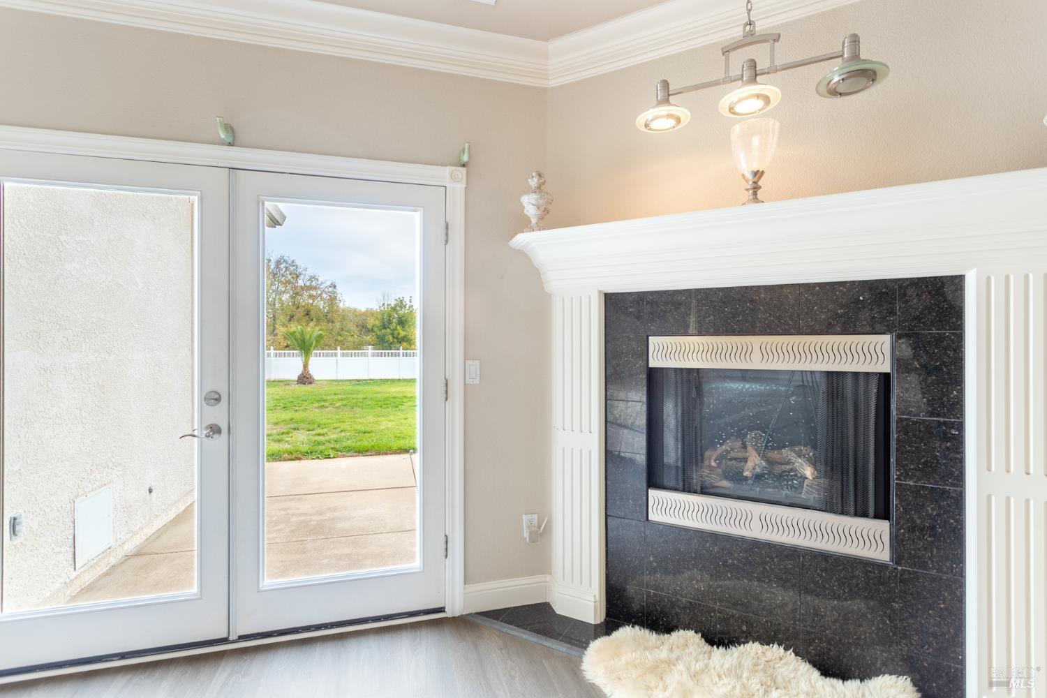 Detail Gallery Image 21 of 58 For 7605 Churn Creek Rd, Redding,  CA 96002 - 5 Beds | 2/1 Baths