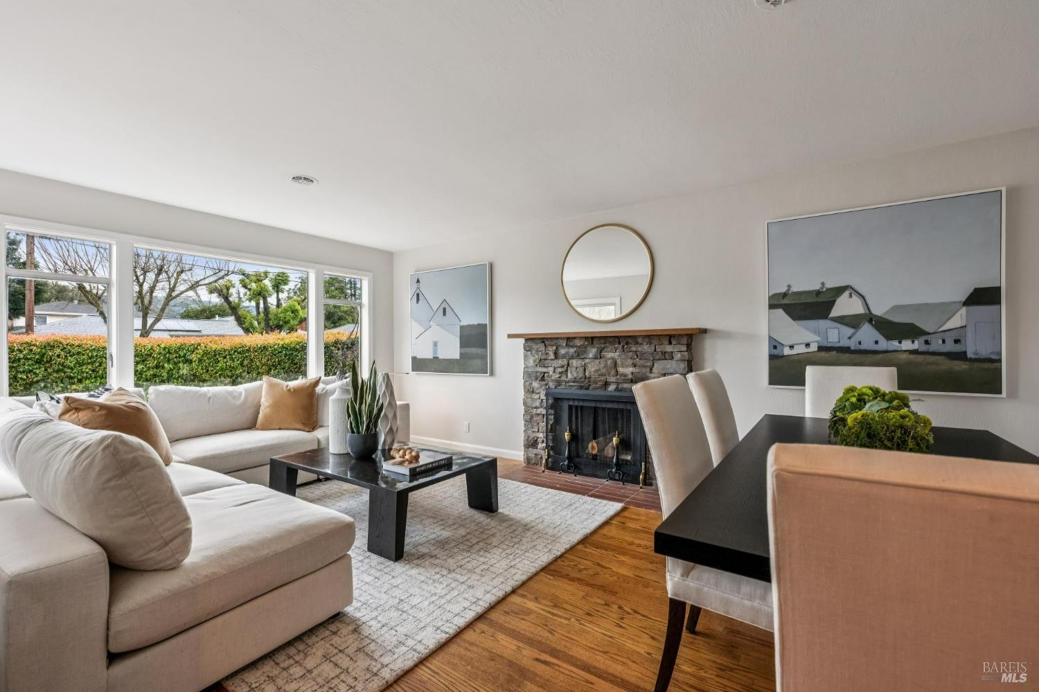 Detail Gallery Image 6 of 55 For 1128 Elm Dr, Novato,  CA 94945 - 2 Beds | 2 Baths