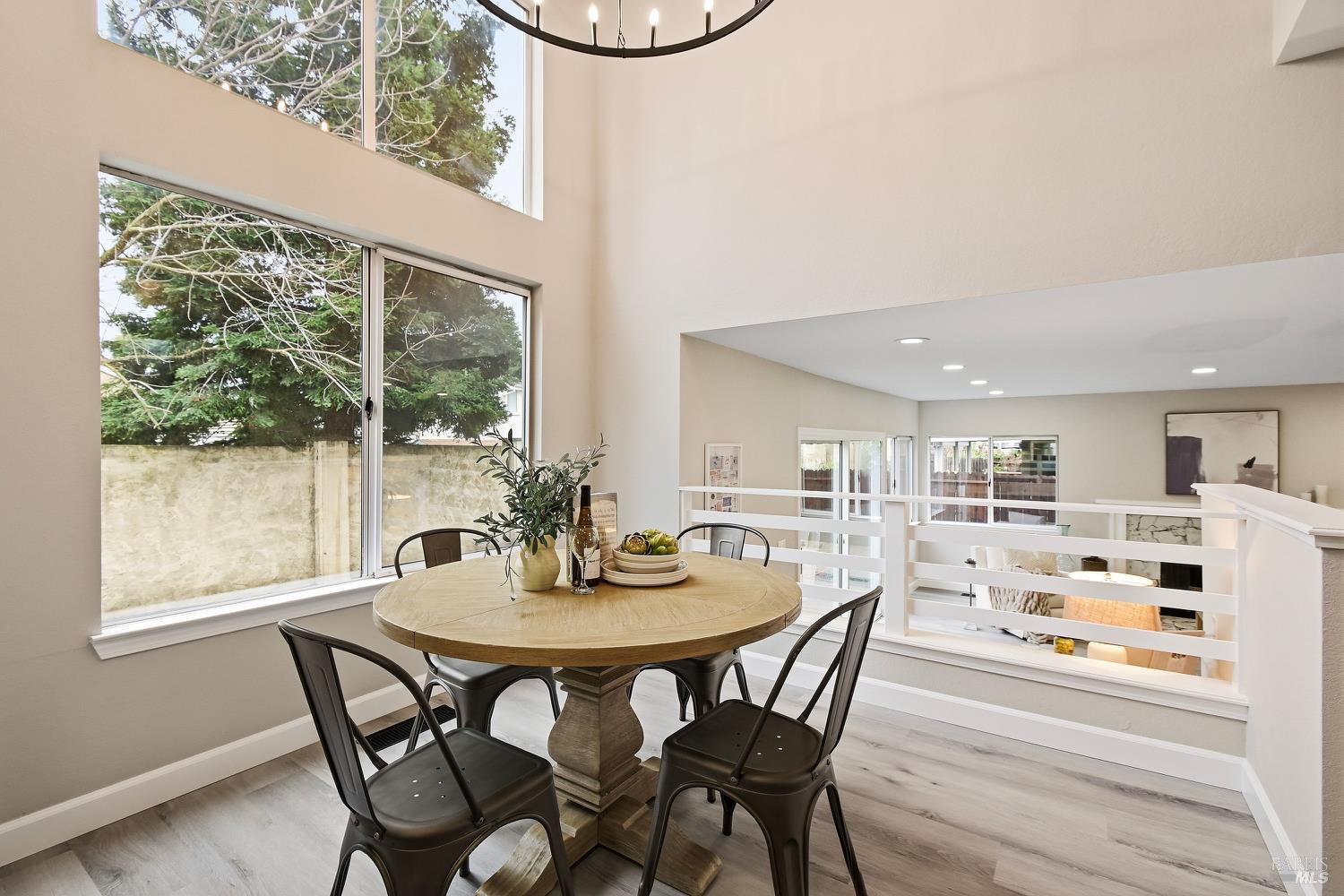 Detail Gallery Image 18 of 54 For 1121 Willow Ln, Fairfield,  CA 94533 - 4 Beds | 3 Baths