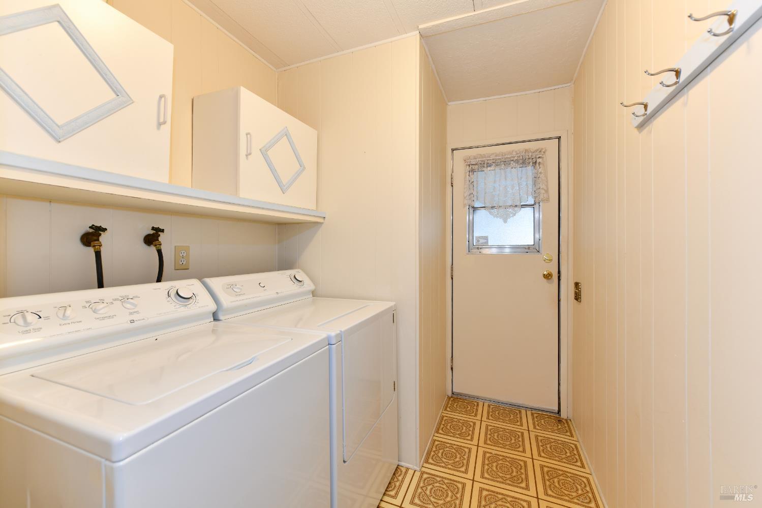 Detail Gallery Image 47 of 67 For 570 Sonoma Dr, Petaluma,  CA 94954 - 2 Beds | 2 Baths