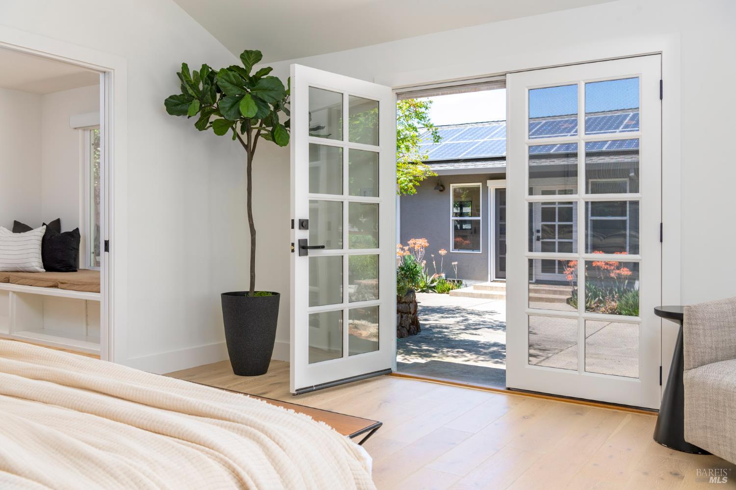 Detail Gallery Image 46 of 65 For 2501 Pinot Way, Saint Helena,  CA 94574 - 5 Beds | 3/1 Baths