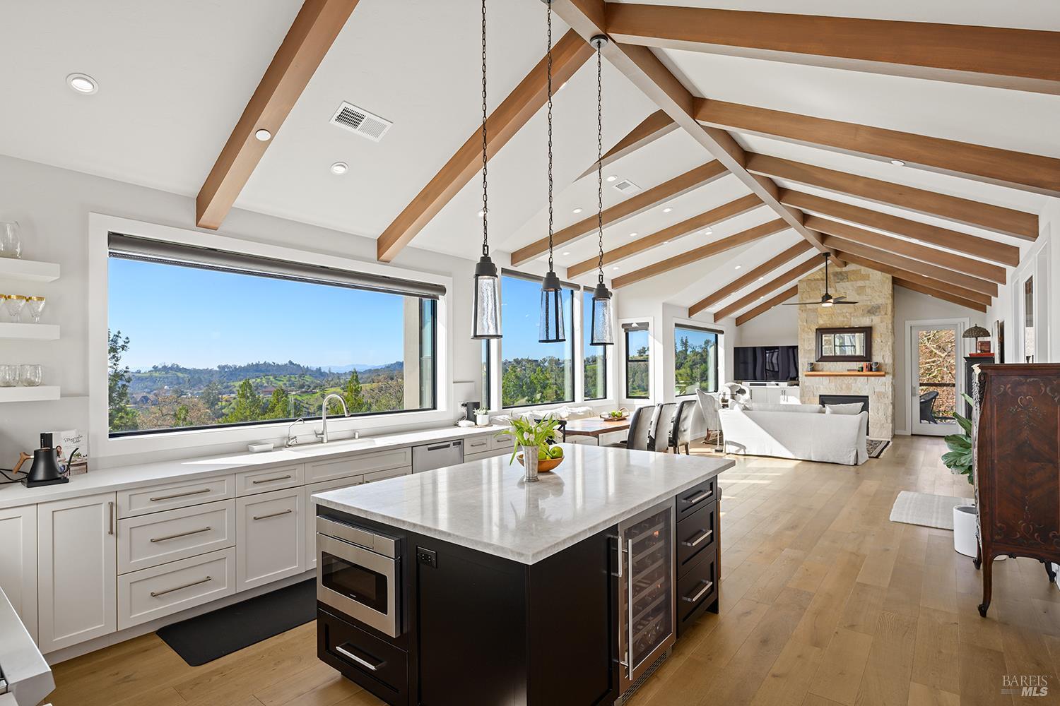 Detail Gallery Image 15 of 54 For 1750 Crystal Springs Ct, Santa Rosa,  CA 95404 - 3 Beds | 2 Baths