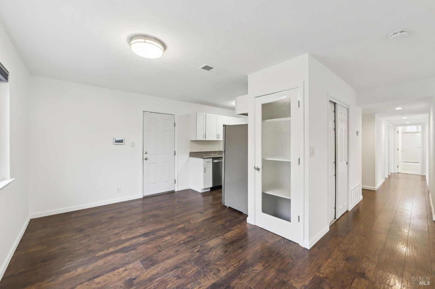 Detail Gallery Image 10 of 44 For 151 Marquette Ave, Vallejo,  CA 94589 - 4 Beds | 2 Baths