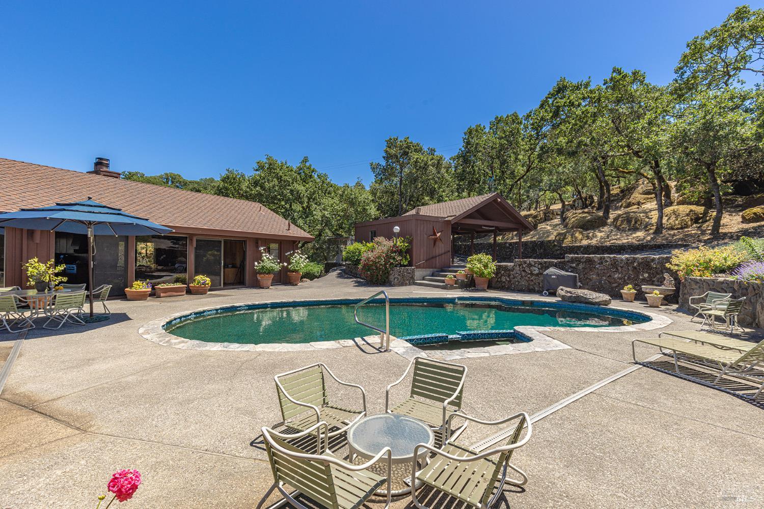 Detail Gallery Image 2 of 64 For 2231 1st Ave, Napa,  CA 94558 - 4 Beds | 3/1 Baths