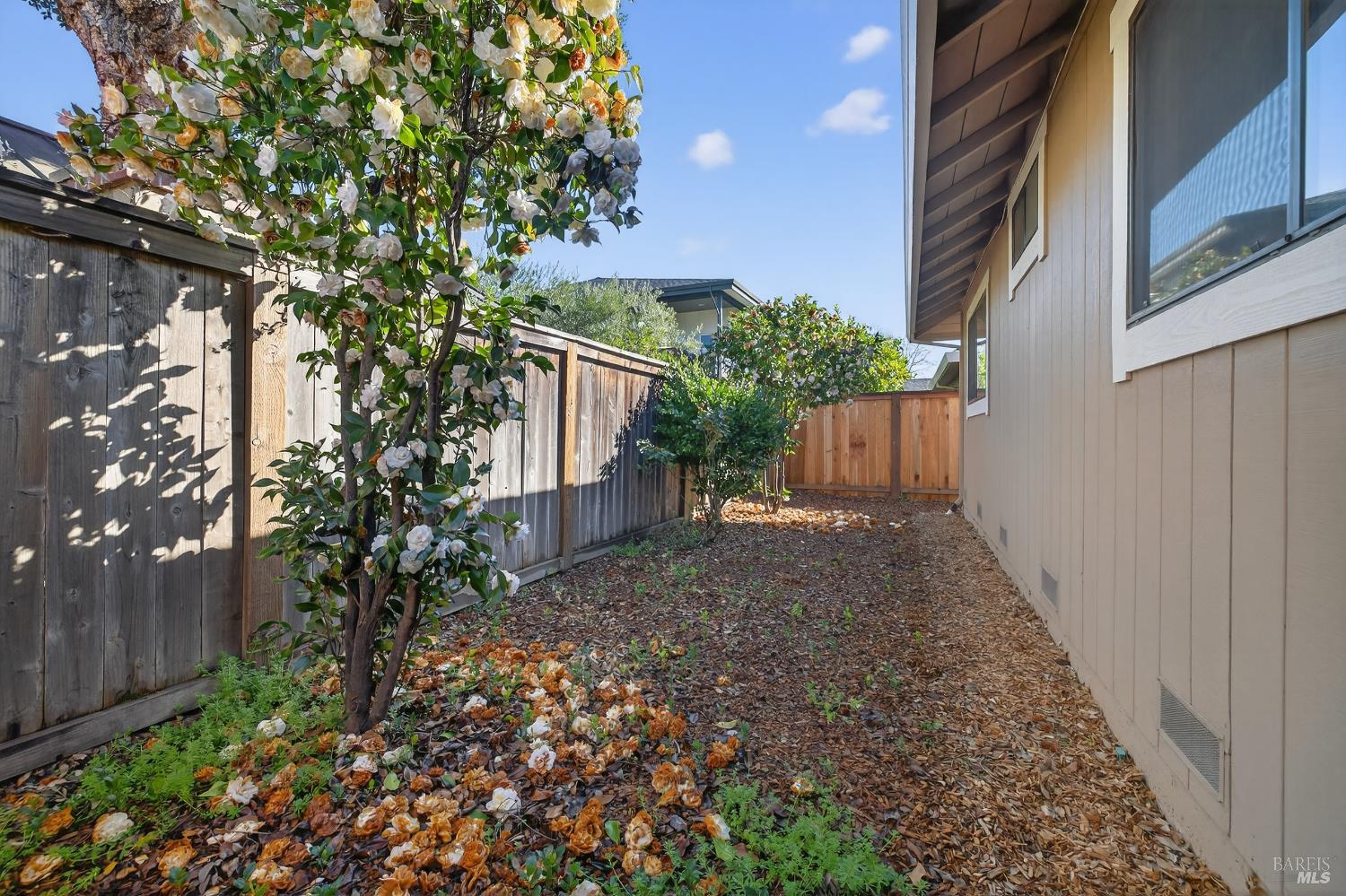 Detail Gallery Image 24 of 24 For 663 Spring Ln, Sonoma,  CA 95476 - 2 Beds | 1 Baths