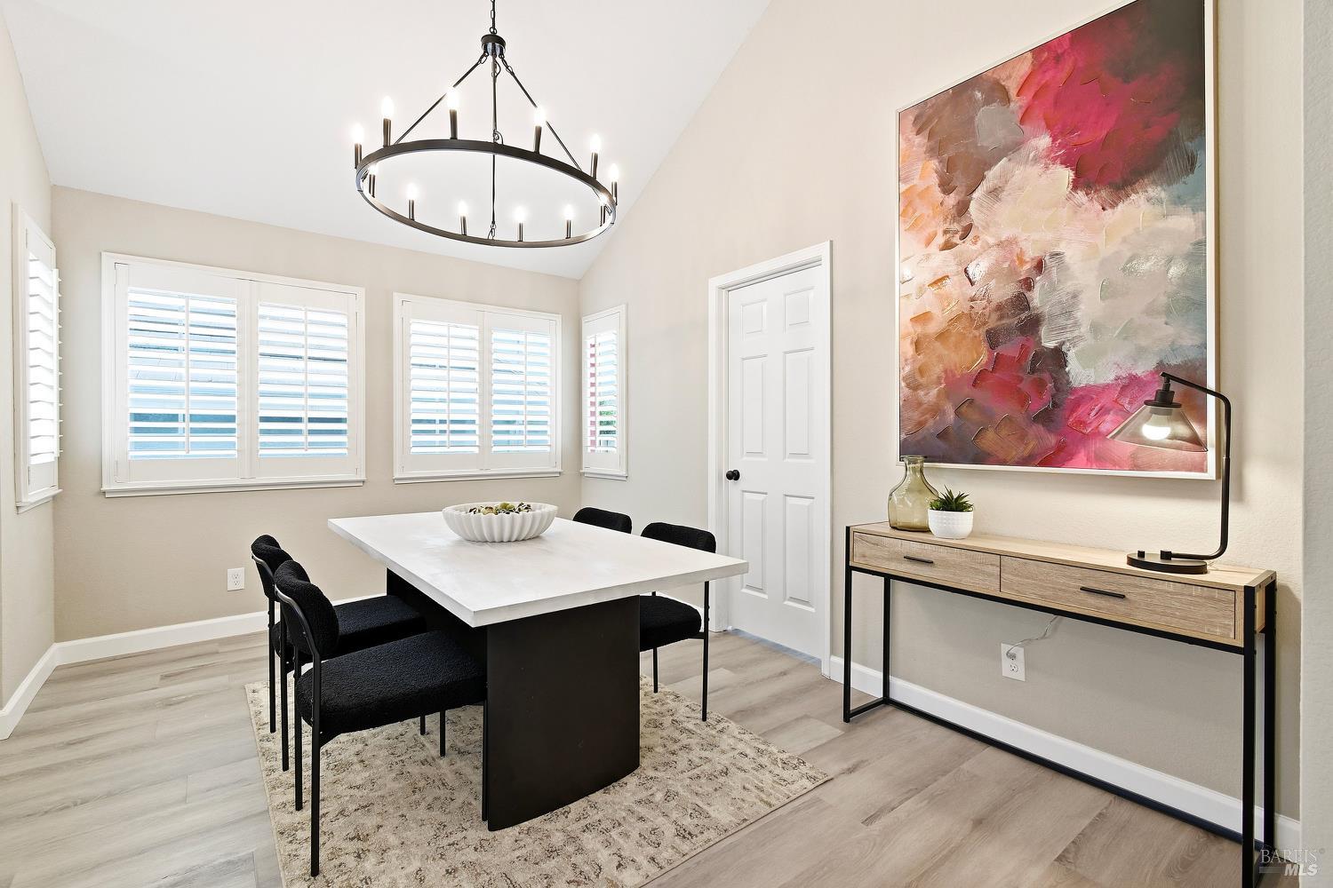 Detail Gallery Image 11 of 54 For 1121 Willow Ln, Fairfield,  CA 94533 - 4 Beds | 3 Baths