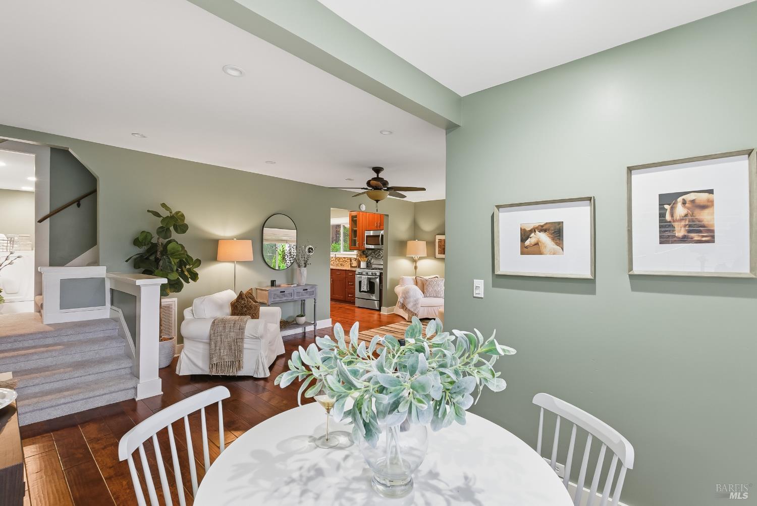 Detail Gallery Image 9 of 34 For 225 Berna Ave, Napa,  CA 94559 - 3 Beds | 2/1 Baths