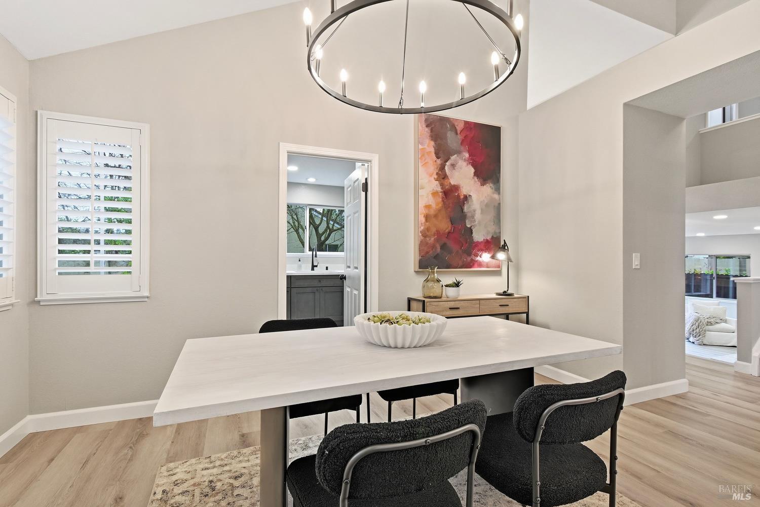 Detail Gallery Image 13 of 54 For 1121 Willow Ln, Fairfield,  CA 94533 - 4 Beds | 3 Baths