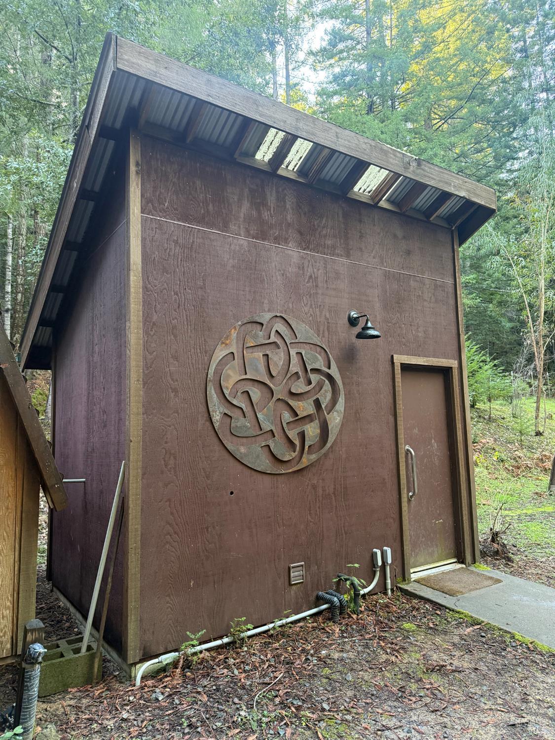 Detail Gallery Image 16 of 35 For 17001 Walker Lake Rd, Willits,  CA 95490 - 3 Beds | 2 Baths