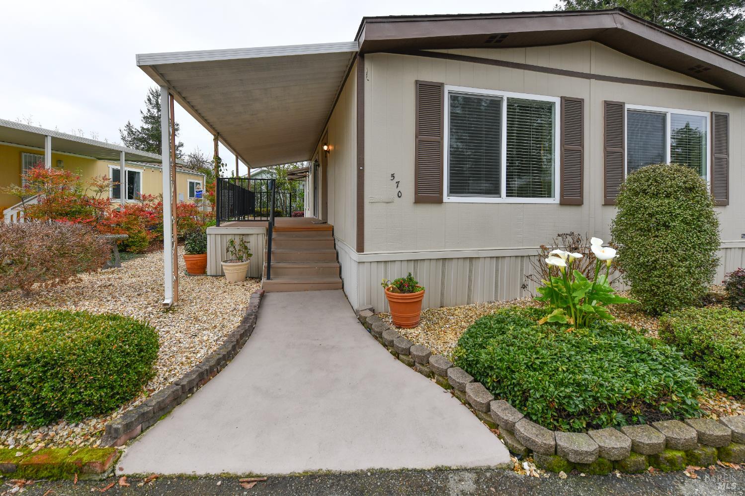 Detail Gallery Image 2 of 67 For 570 Sonoma Dr, Petaluma,  CA 94954 - 2 Beds | 2 Baths