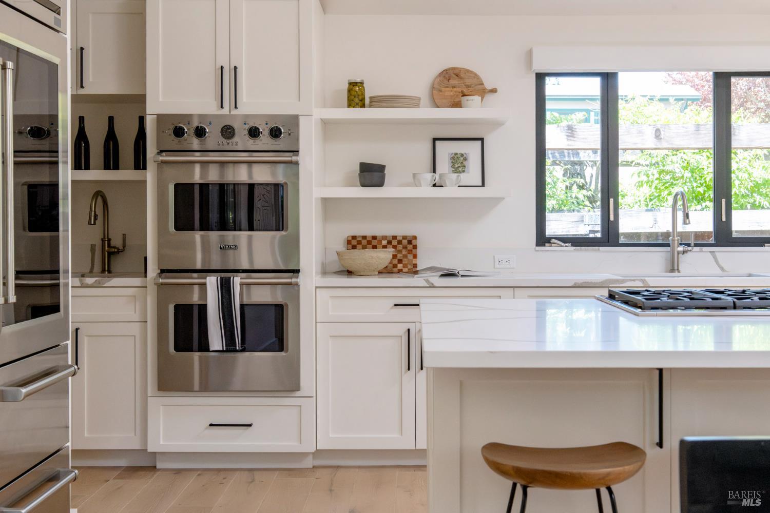 Detail Gallery Image 15 of 65 For 2501 Pinot Way, Saint Helena,  CA 94574 - 5 Beds | 3/1 Baths