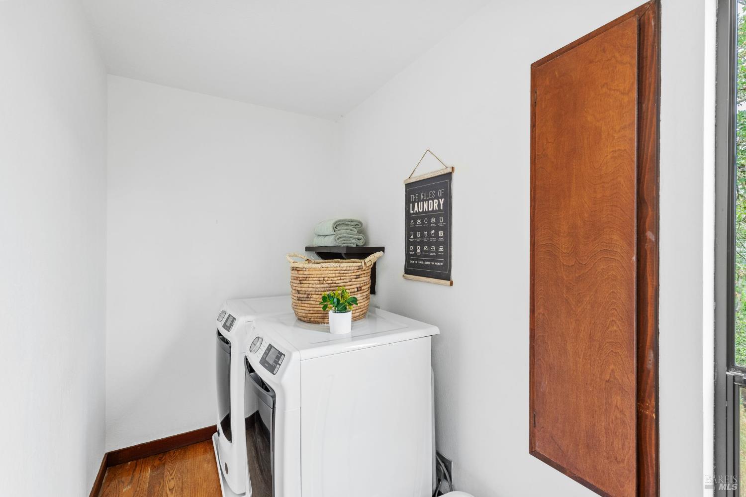 Detail Gallery Image 28 of 64 For 2231 1st Ave, Napa,  CA 94558 - 4 Beds | 3/1 Baths