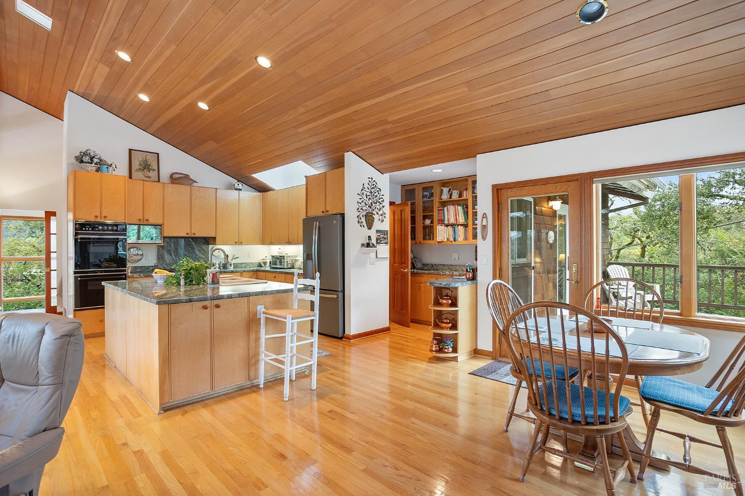 Detail Gallery Image 3 of 91 For 17650 High Rd, Sonoma,  CA 95476 - 3 Beds | 3/1 Baths