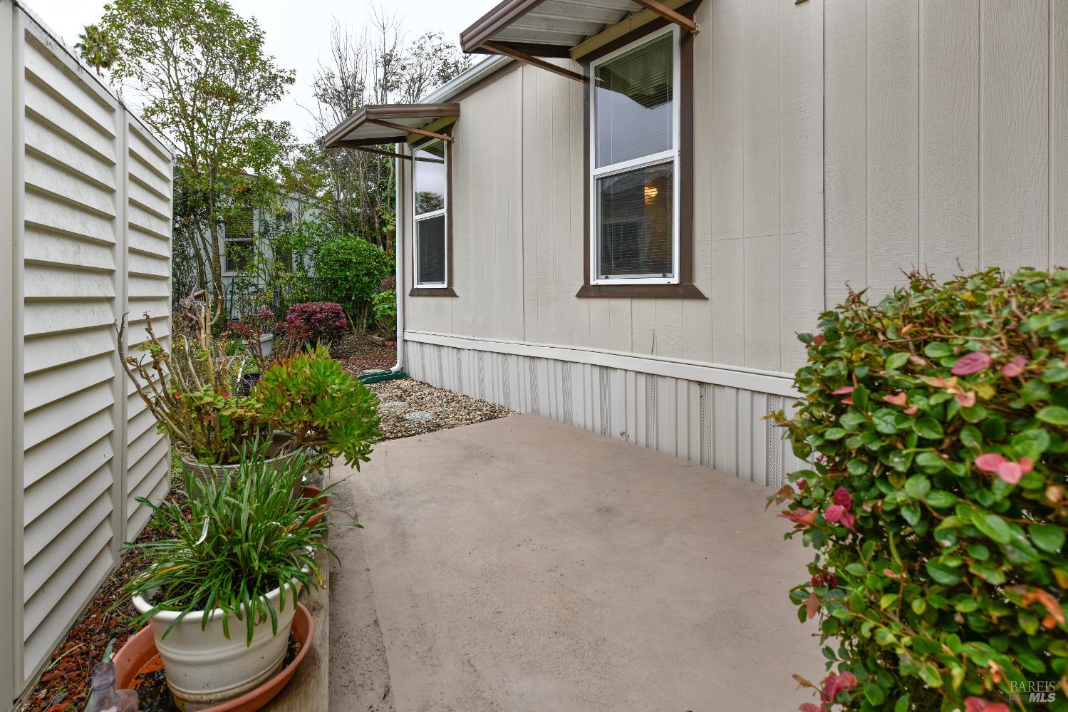 Detail Gallery Image 51 of 67 For 570 Sonoma Dr, Petaluma,  CA 94954 - 2 Beds | 2 Baths