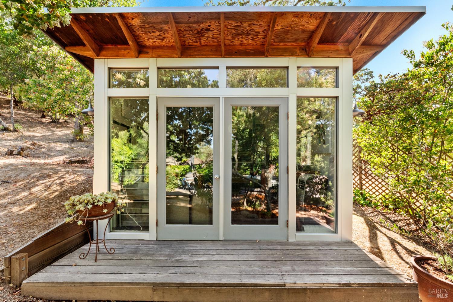 Detail Gallery Image 43 of 53 For 304 High St, Calistoga,  CA 94515 - 3 Beds | 2 Baths