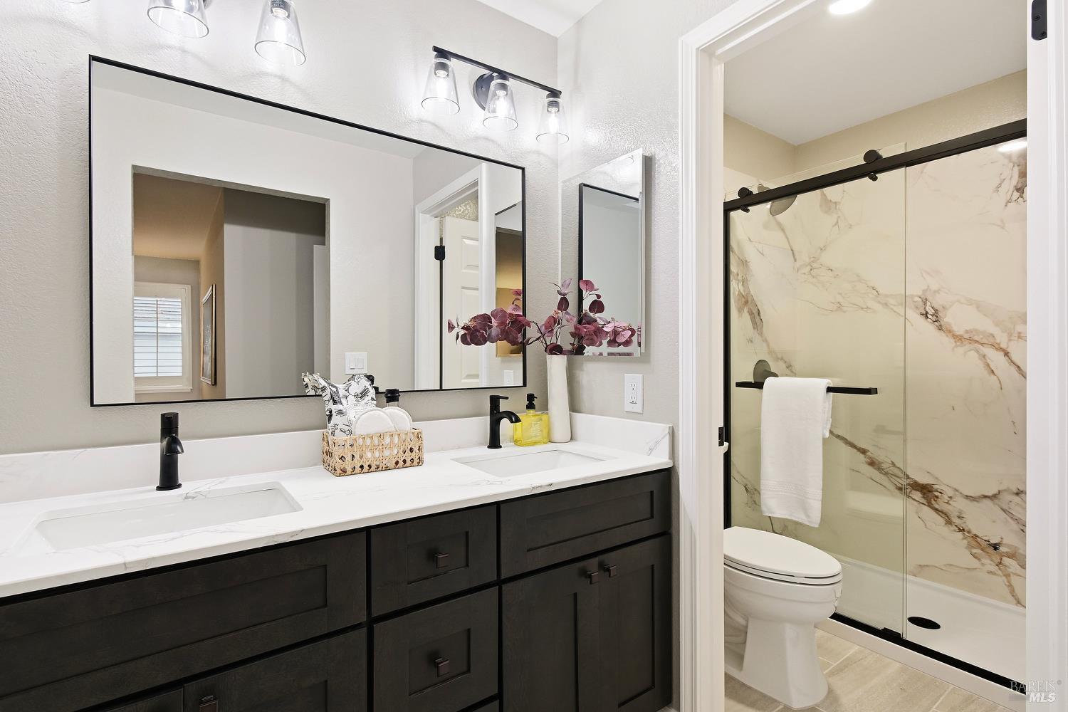 Detail Gallery Image 38 of 54 For 1121 Willow Ln, Fairfield,  CA 94533 - 4 Beds | 3 Baths