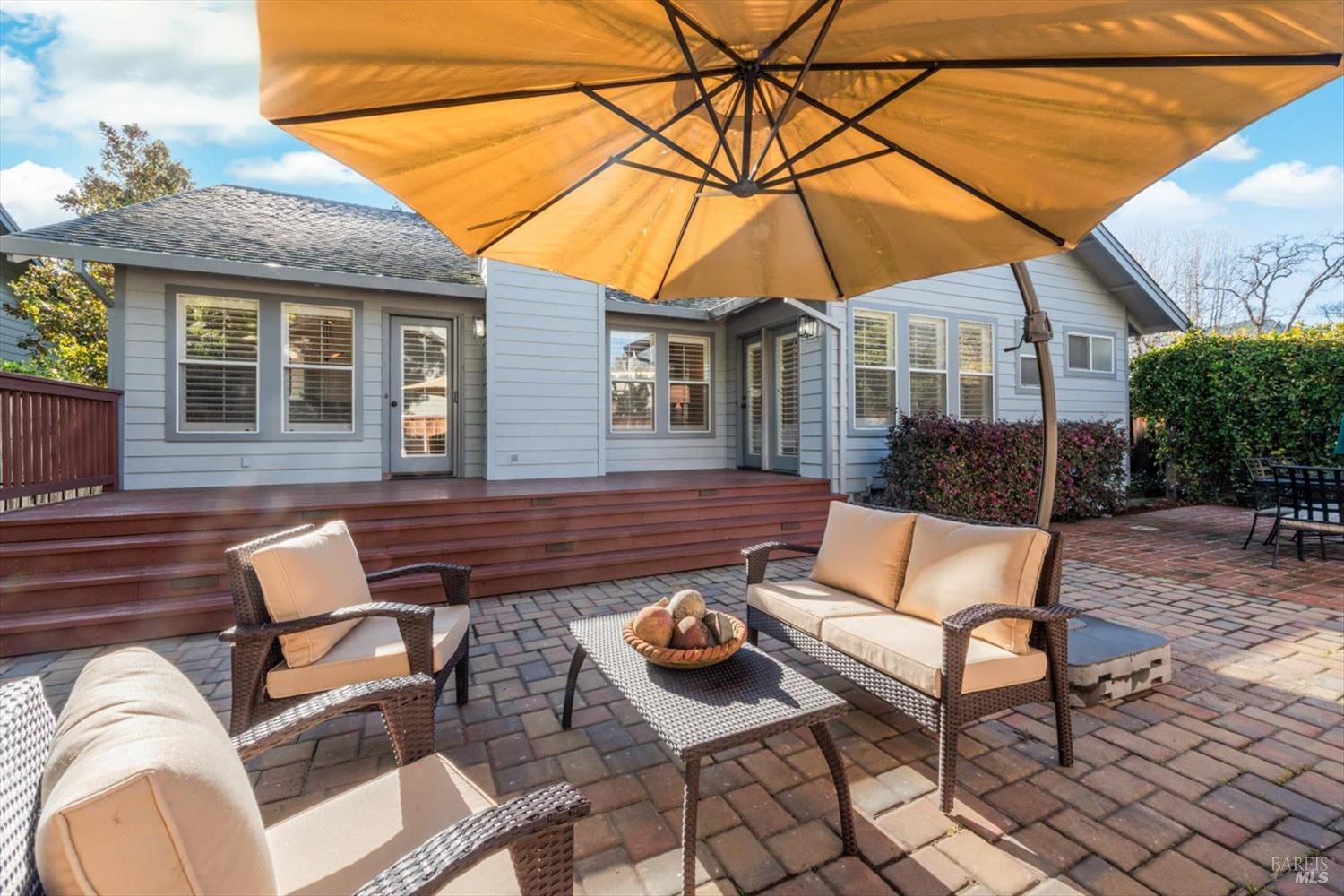 Detail Gallery Image 38 of 44 For 2004 Oak Cir, Yountville,  CA 94599 - 3 Beds | 2 Baths