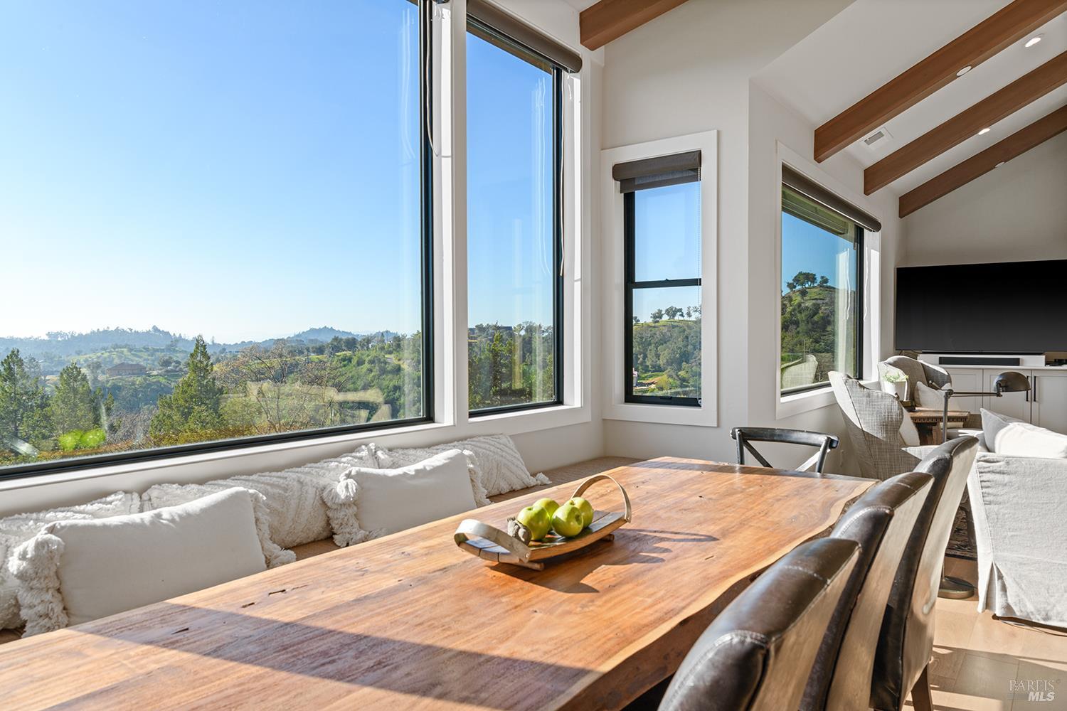 Detail Gallery Image 17 of 54 For 1750 Crystal Springs Ct, Santa Rosa,  CA 95404 - 3 Beds | 2 Baths