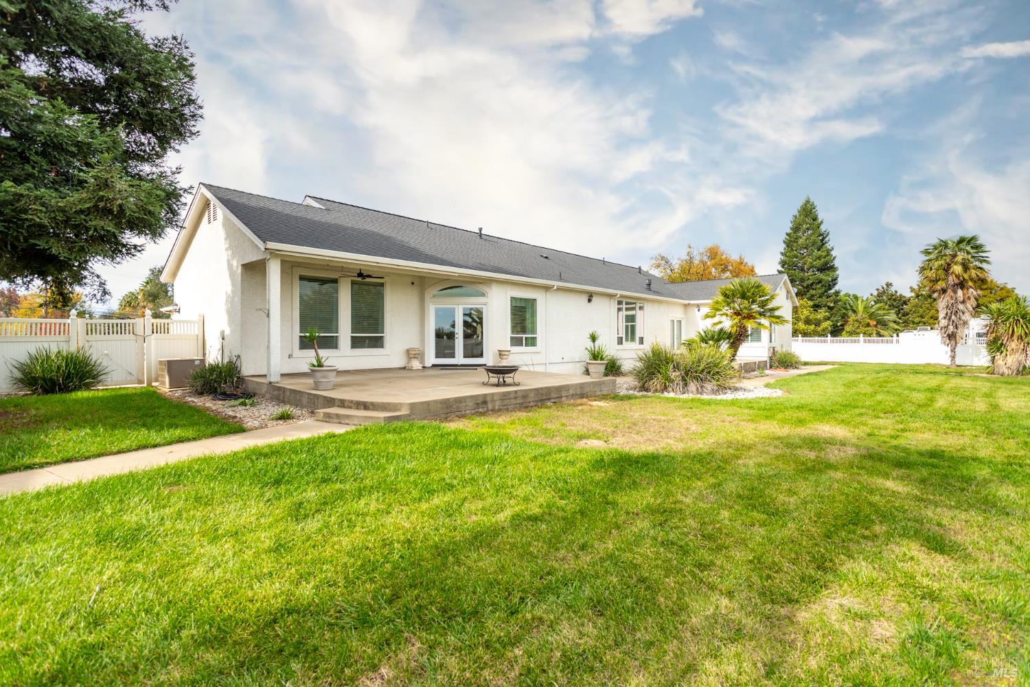 Detail Gallery Image 48 of 58 For 7605 Churn Creek Rd, Redding,  CA 96002 - 5 Beds | 2/1 Baths