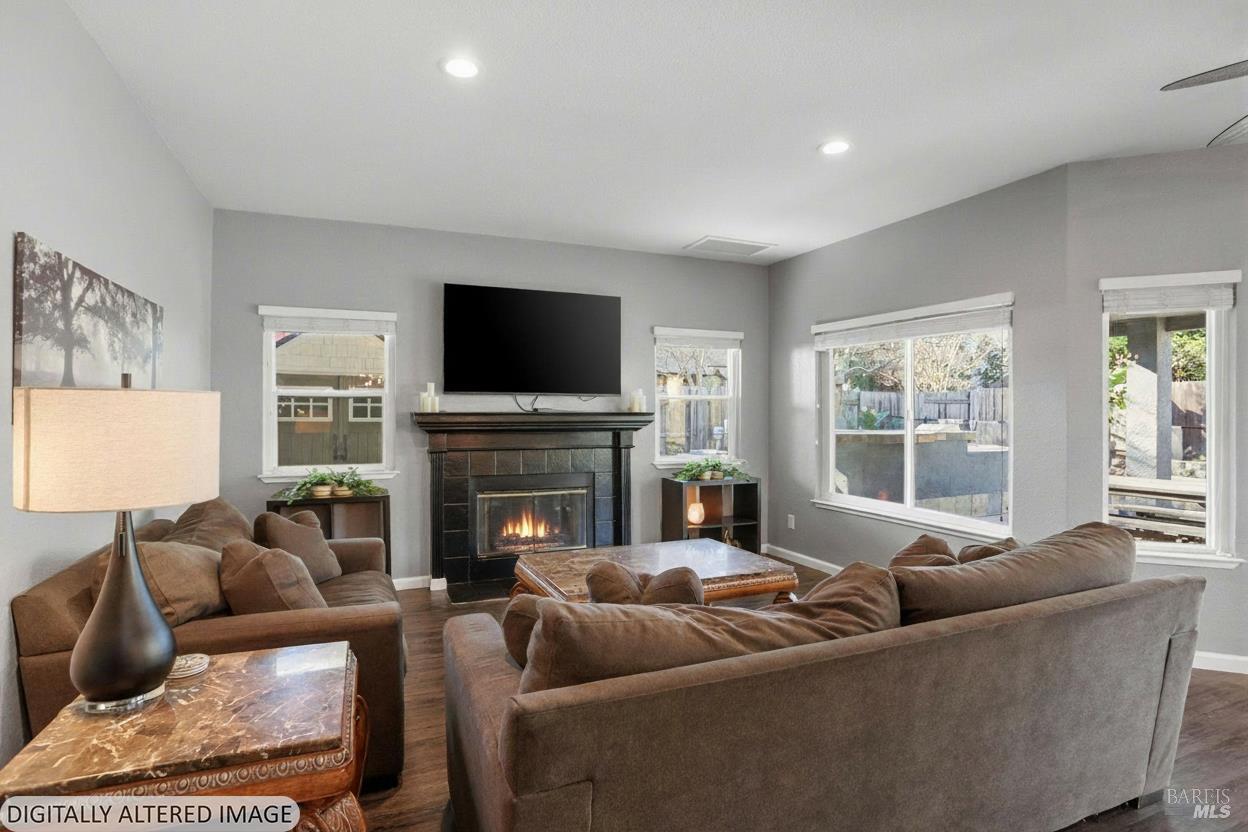 Detail Gallery Image 9 of 52 For 708 Owl Dr, Vacaville,  CA 95687 - 4 Beds | 3 Baths