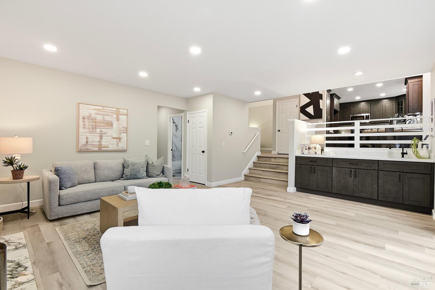 Detail Gallery Image 23 of 54 For 1121 Willow Ln, Fairfield,  CA 94533 - 4 Beds | 3 Baths