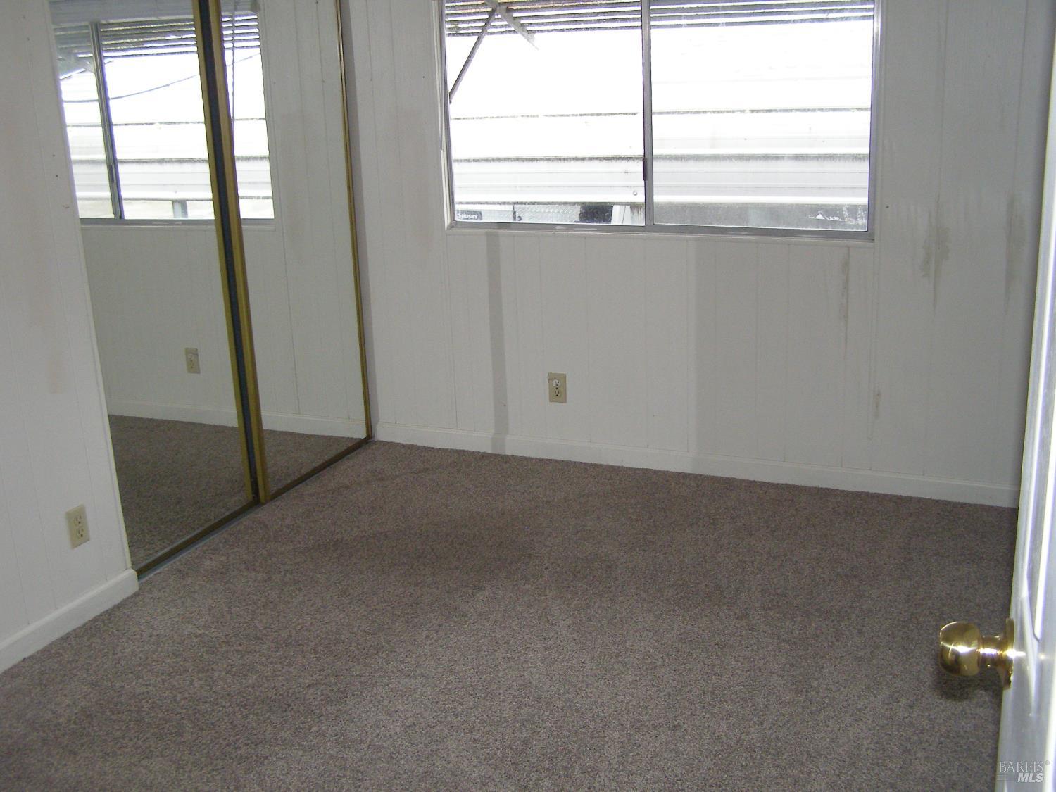 Detail Gallery Image 4 of 5 For 12204 Old Redwood Hwy #13,  Healdsburg,  CA 95448 - 2 Beds | 1/1 Baths