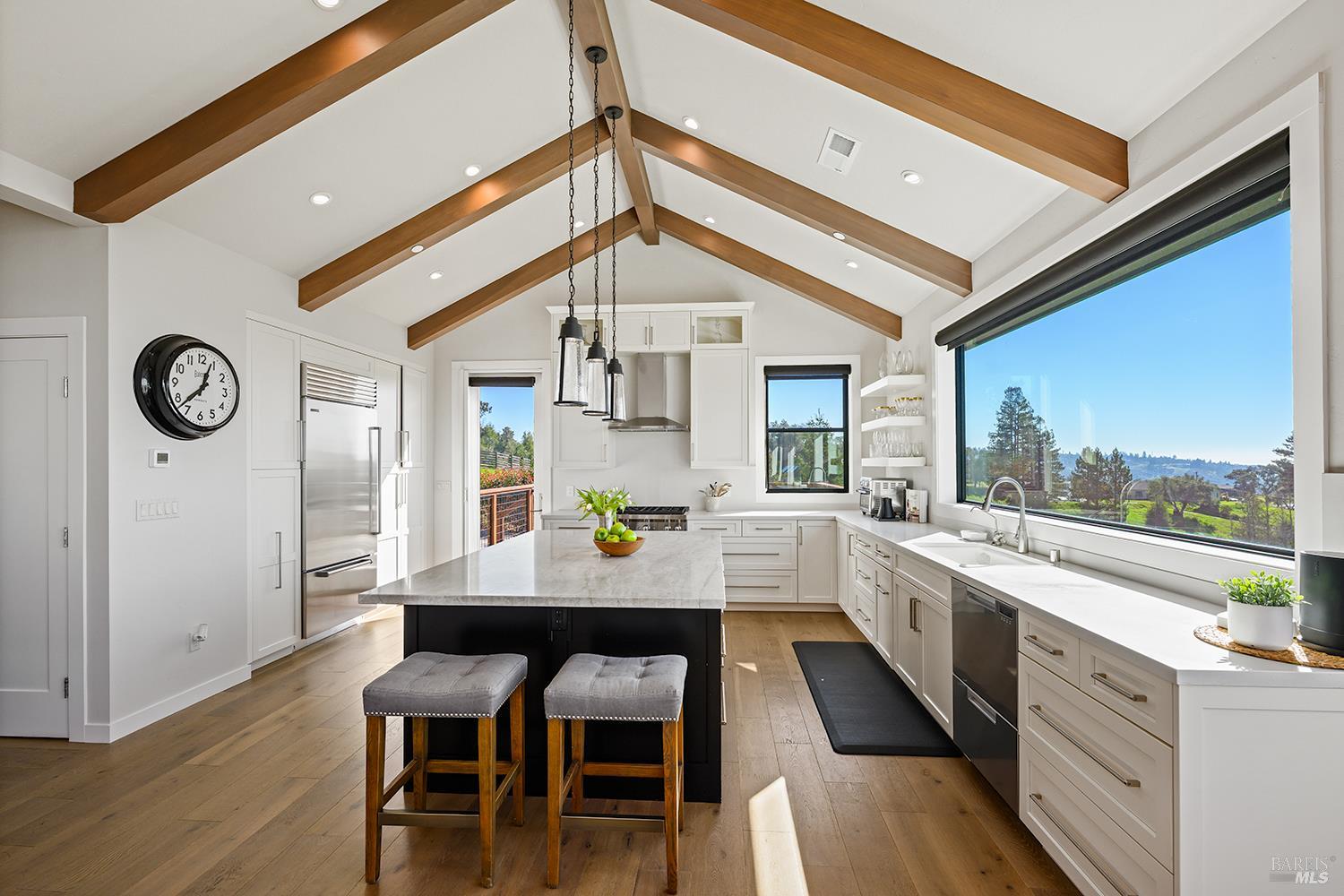 Detail Gallery Image 2 of 54 For 1750 Crystal Springs Ct, Santa Rosa,  CA 95404 - 3 Beds | 2 Baths