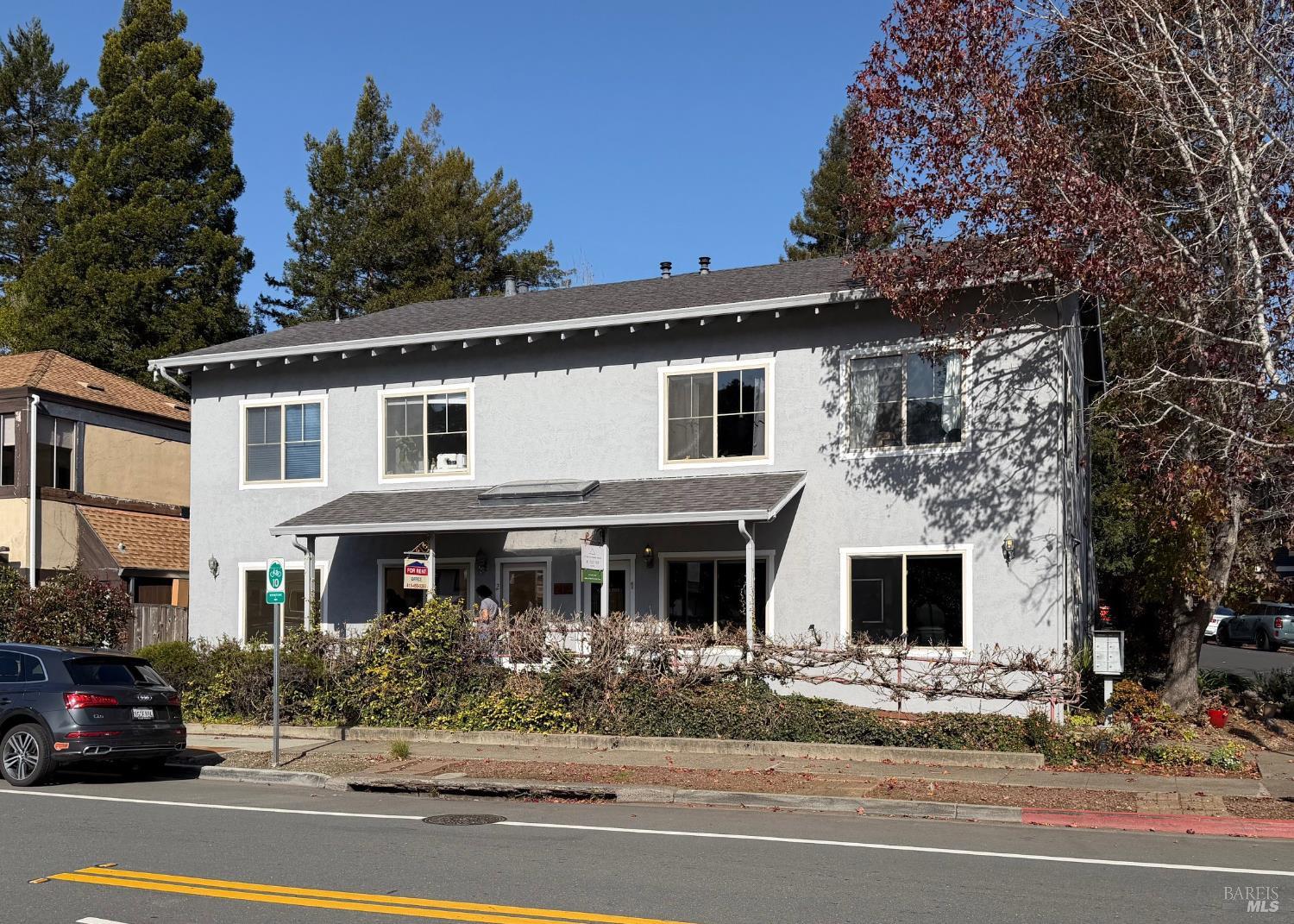 Detail Gallery Image 2 of 8 For 219 E Blithedale Ave, Mill Valley,  CA 94941 - – Beds | – Baths